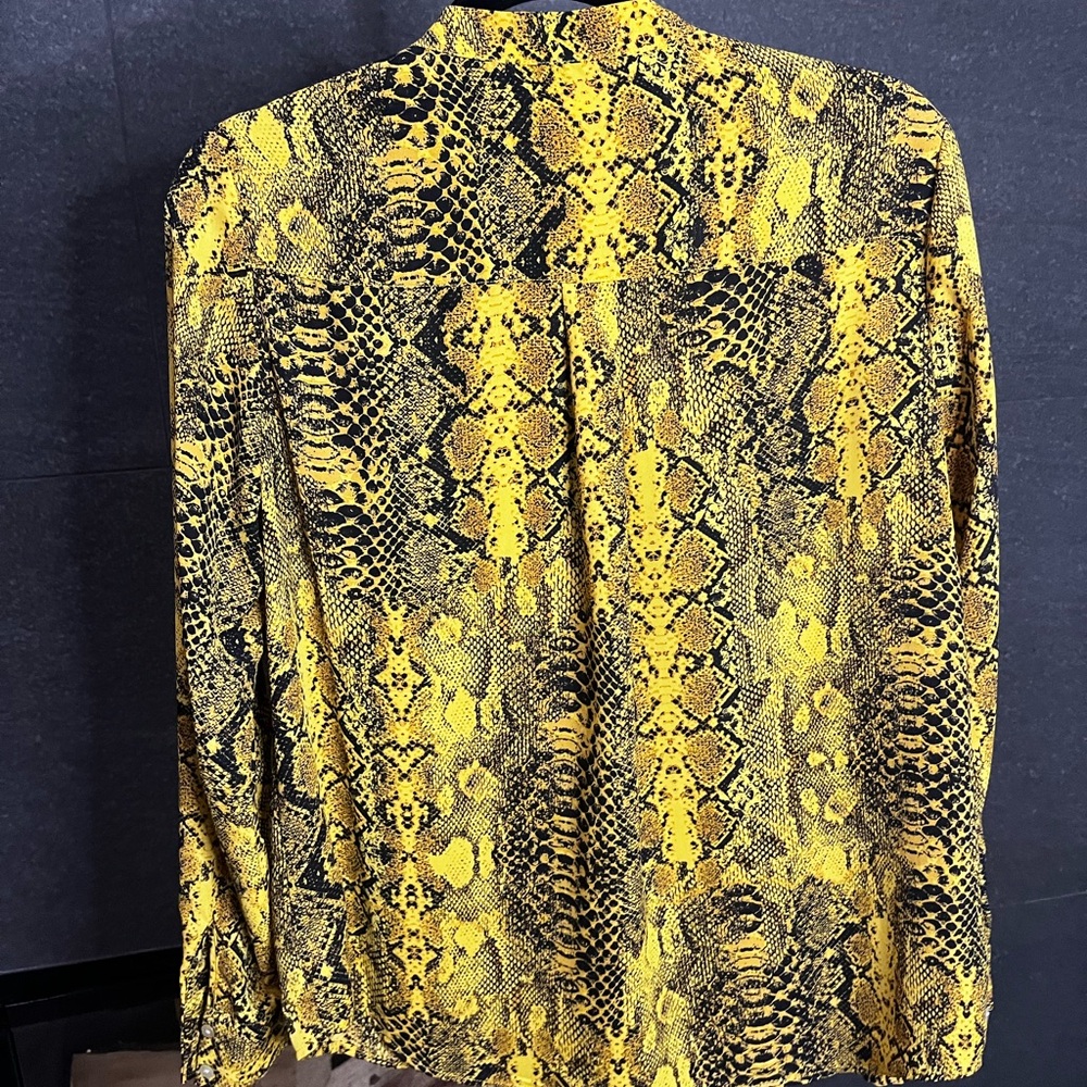 Nanette Lepore Snakeskin Print Button Down Top Size Medium - Picture 8 of 12